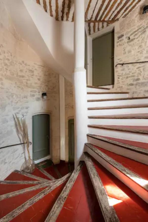 La Tour 1 Appartement Au Coeur Du Centre Ville L'Isle-sur-la-Sorgue Bagian luar foto